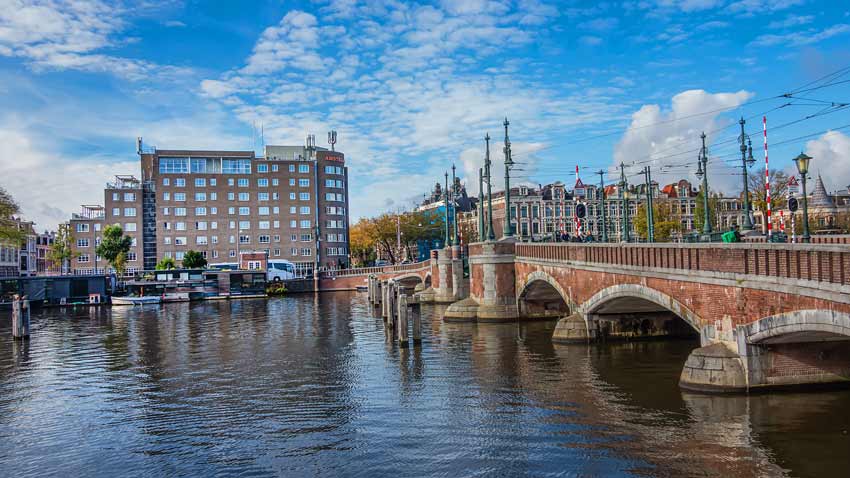 AMSTERDAM New Amstel Bridge