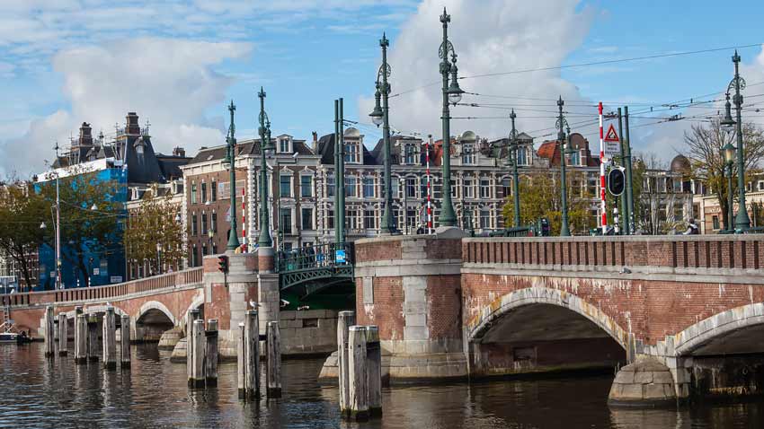 AMSTERDAM New Amstel Bridge