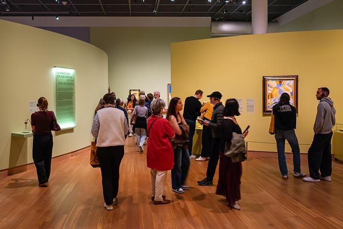 Amsterdam. Van Gogh Museum. Yellow.