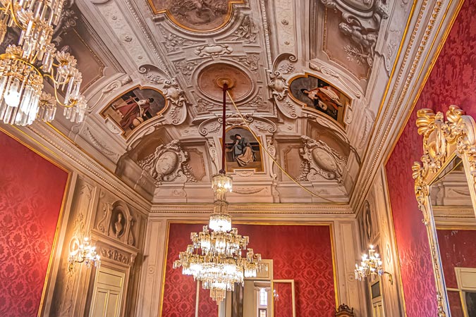 Italy. Bologna. Palazzo Accursio. Sala Rossa.