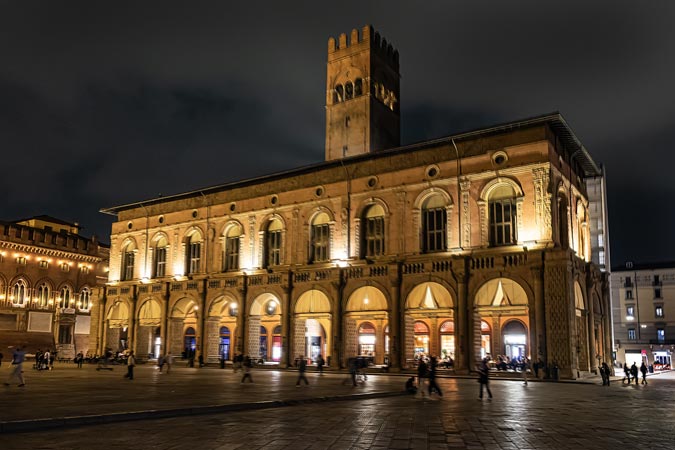 Italy. Bologna. Piazza Maggiore.