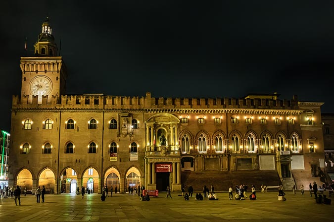 Italy. Bologna. Piazza Maggiore.