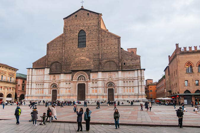 Italy. Bologna. Piazza Maggiore.