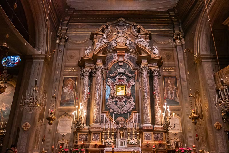 Italy, Ferrara. Cathedral. Interior.