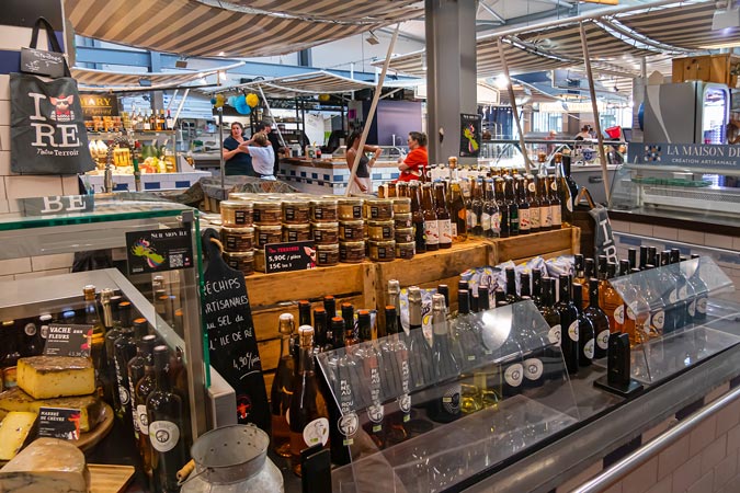 Saint-Martin-de-Re. France. Covered market.